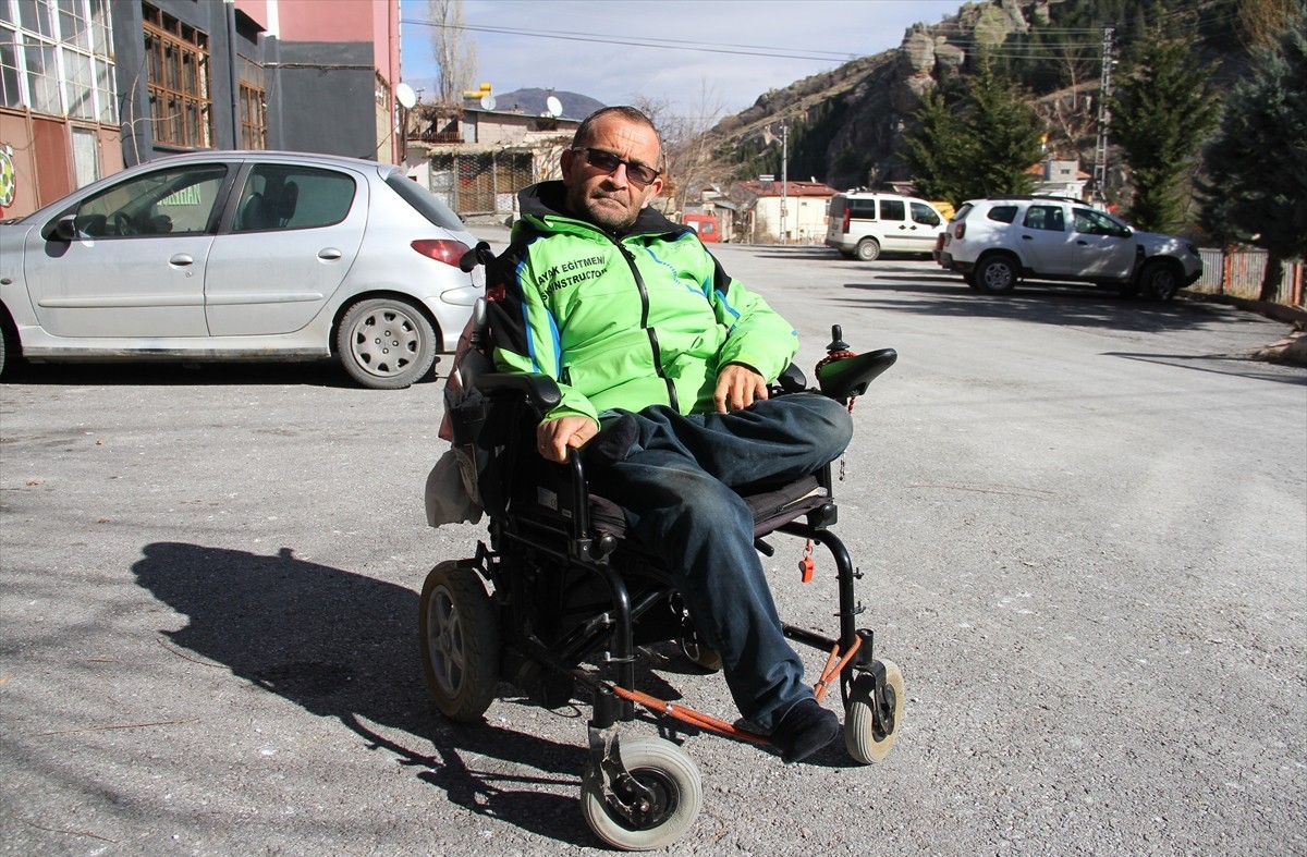 dolandırıcı