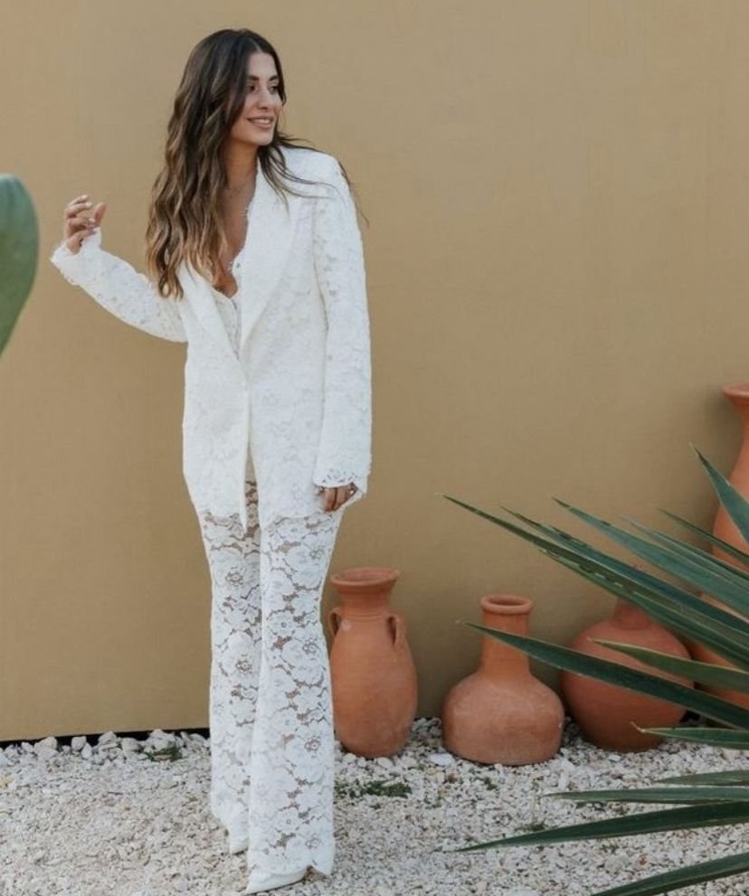 Tolga Sarıtaş, Sevgilisi Zeynep Mayruk ile nişanlandı