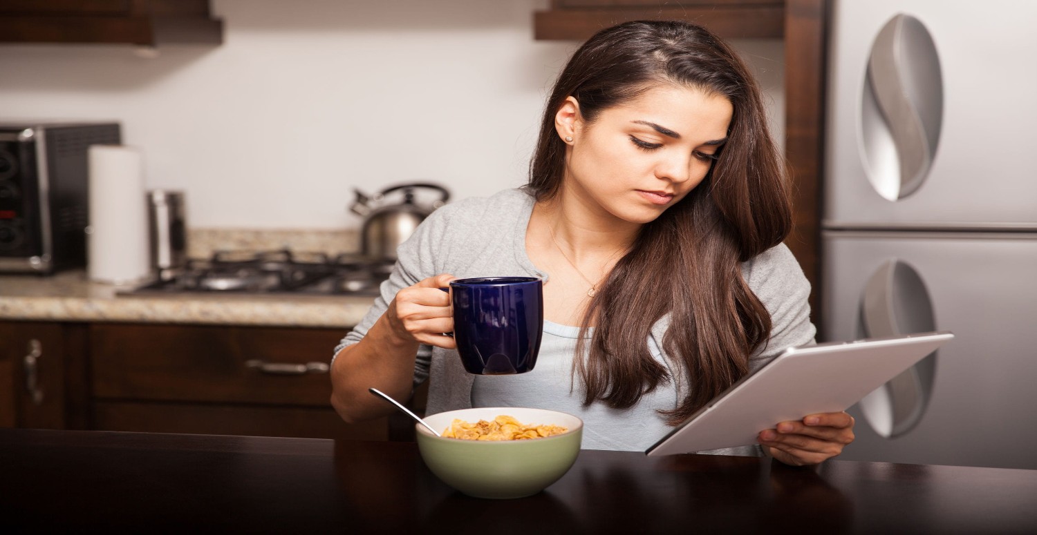 kahvaltıda kahve içmek