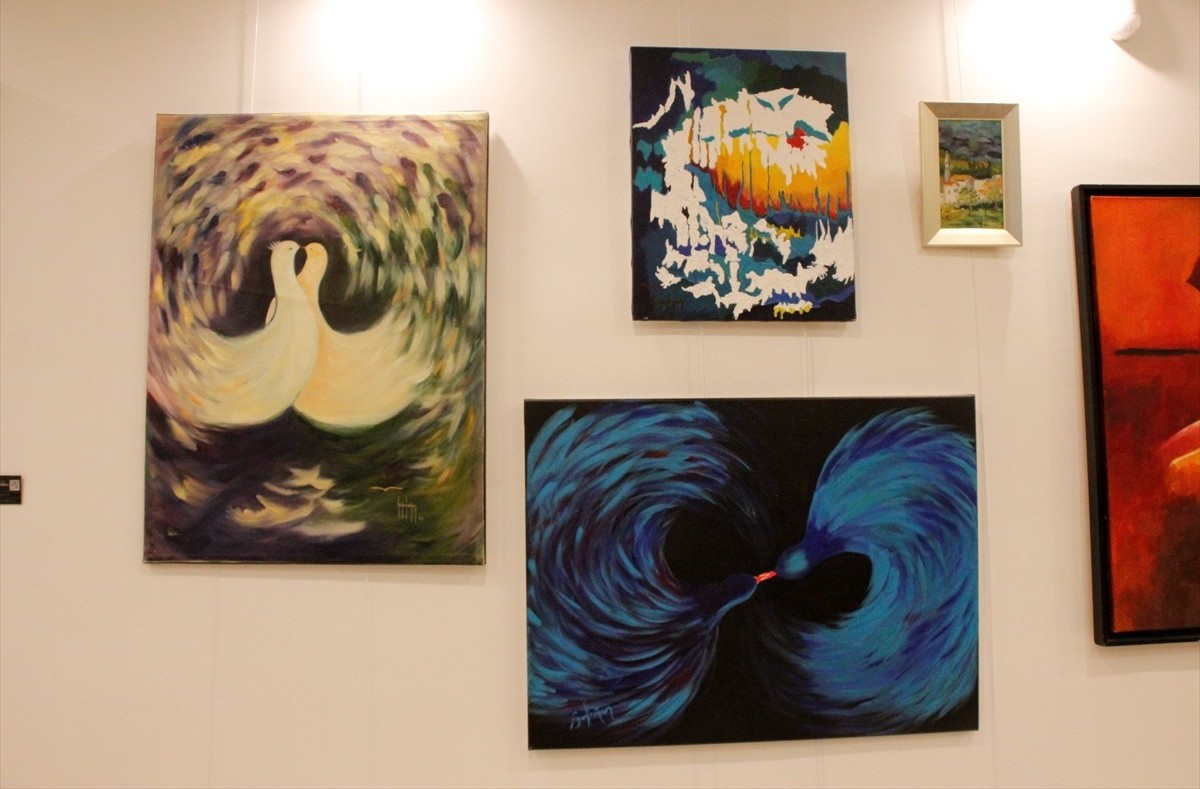 fransa paris YEE sergi