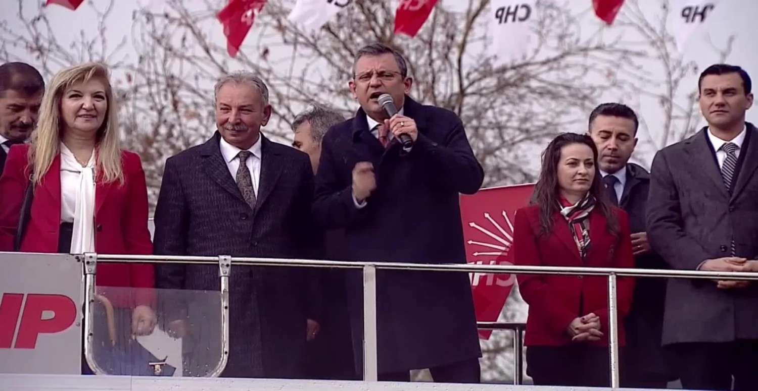 ÖZER MANİSA MİTİNG