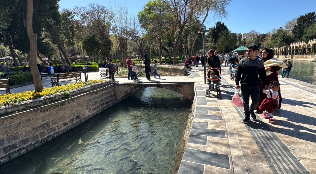 Şanlıurfa balıklıgöl