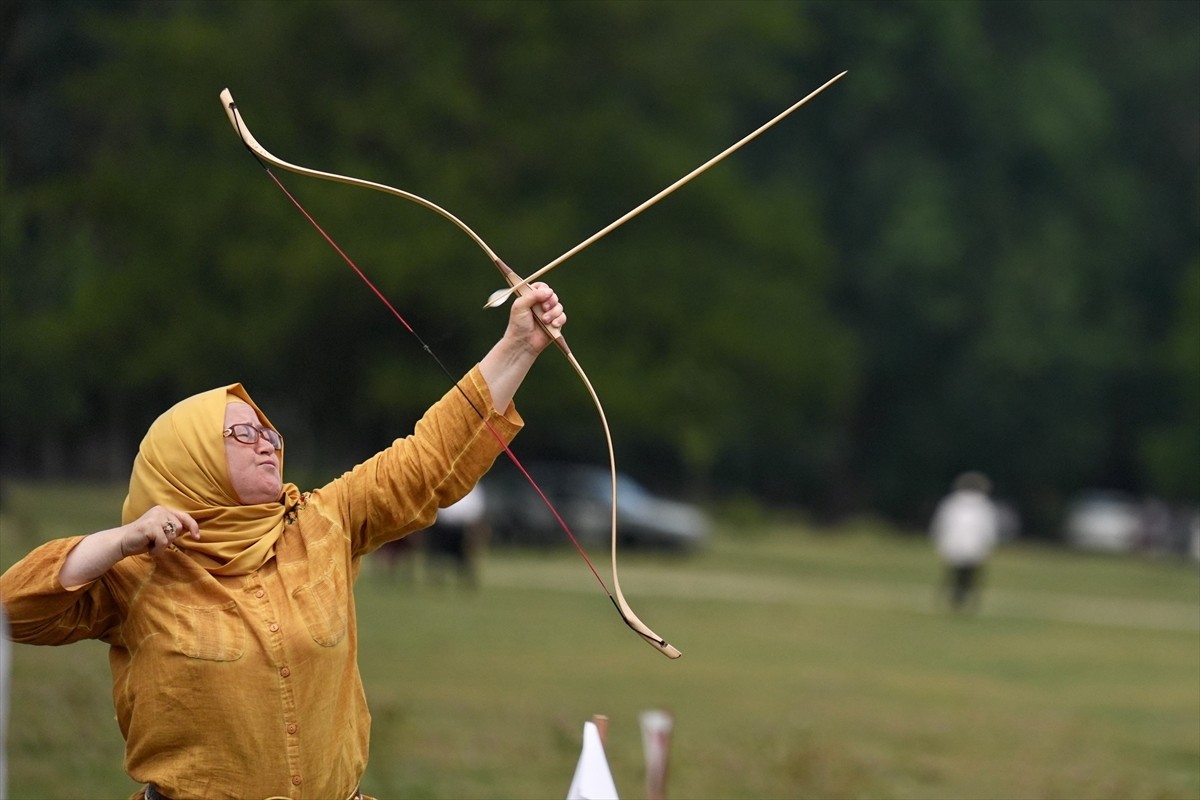2019'da federasyonlaşan Geleneksel Türk Okçuluğunda  21 bin lisanslı sporcuya, 600'den fazla...