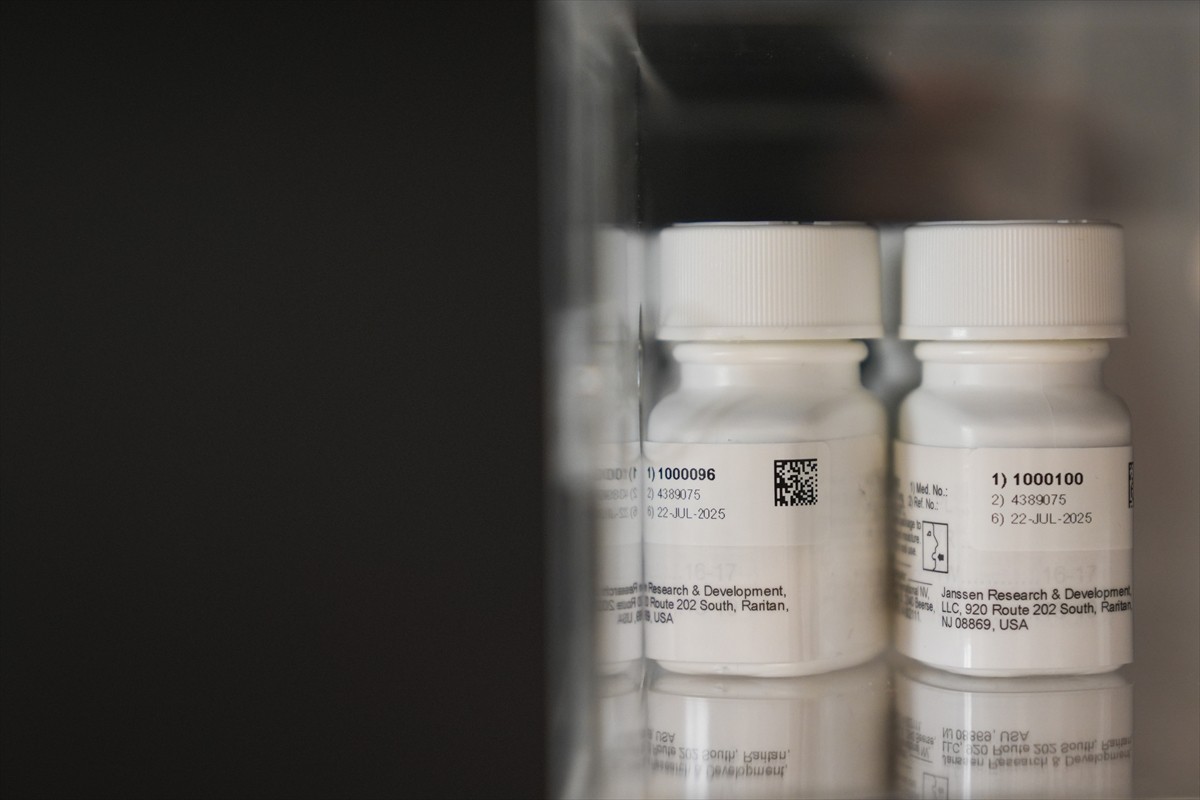 Ankara Üniversitesi (AÜ) Tıp Fakültesi Hastaneleri bünyesindeki Faz -1 Klinik Araştırma Merkezi...