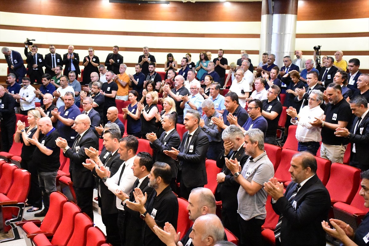 Antalya'nın Kemer ilçesinde geçirdiği tekne kazası sonucu hayatını kaybeden eski Antalya Ticaret...