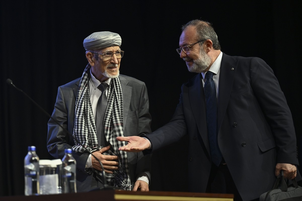 Arap dünyasının önde gelen düşünürlerinden Faslı filozof Prof. Dr. Taha Abdurrahman...