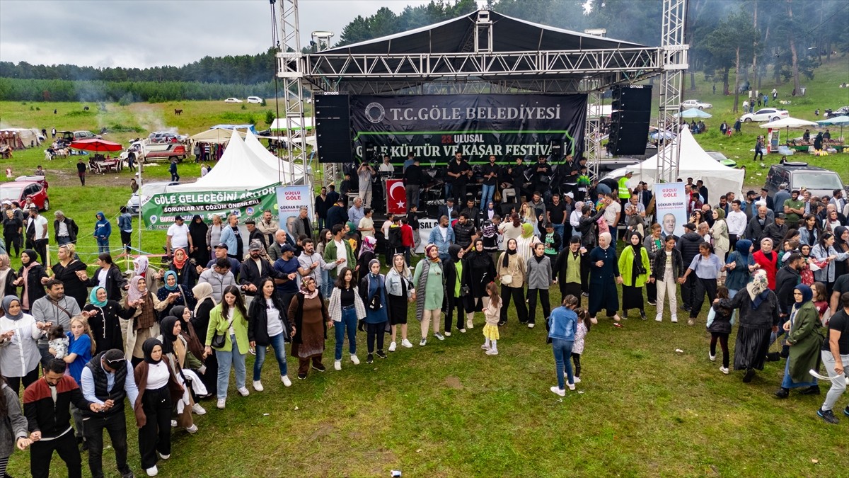 Ardahan'ın Göle ilçesinde üretilen kaşar peynirinin tanınırlığının artırılması amacıyla düzenlenen...