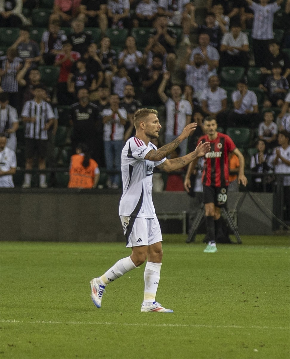 Beşiktaş Futbol Takımı, hazırlık maçında Gençlerbirliği ile Kocaeli Yıldız Entegre Stadı'nda...