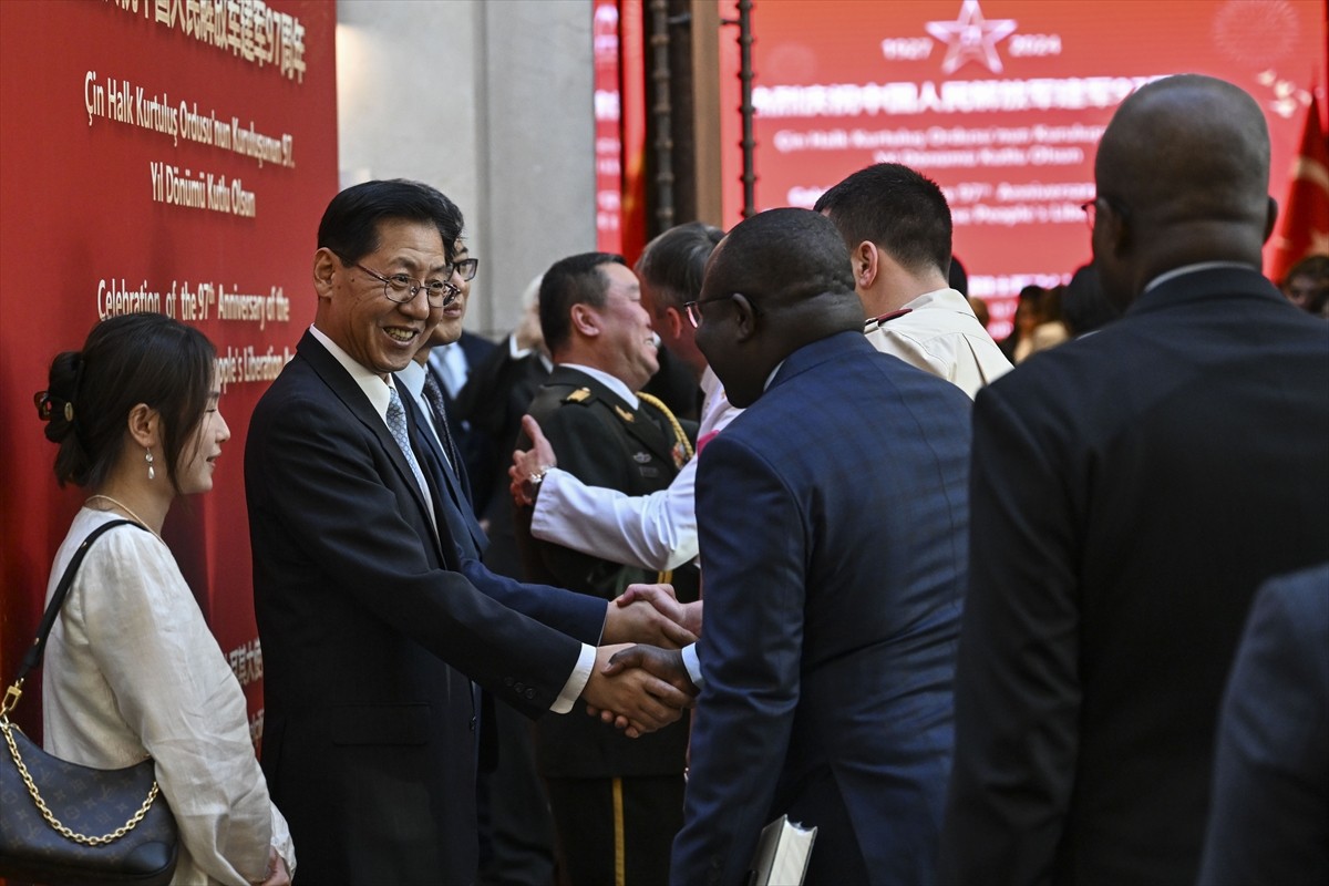 Çin'in Ankara Büyükelçiliği, Çin Halk Kurtuluş Ordusunun 97'nci kuruluş yıl dönümünü başkentte bir...