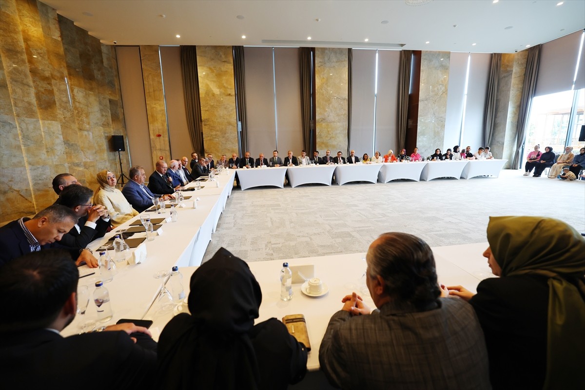 Cumhurbaşkanı ve AK Parti Genel Başkanı Recep Tayyip Erdoğan, partisinin Rize İl Teşkilatı...