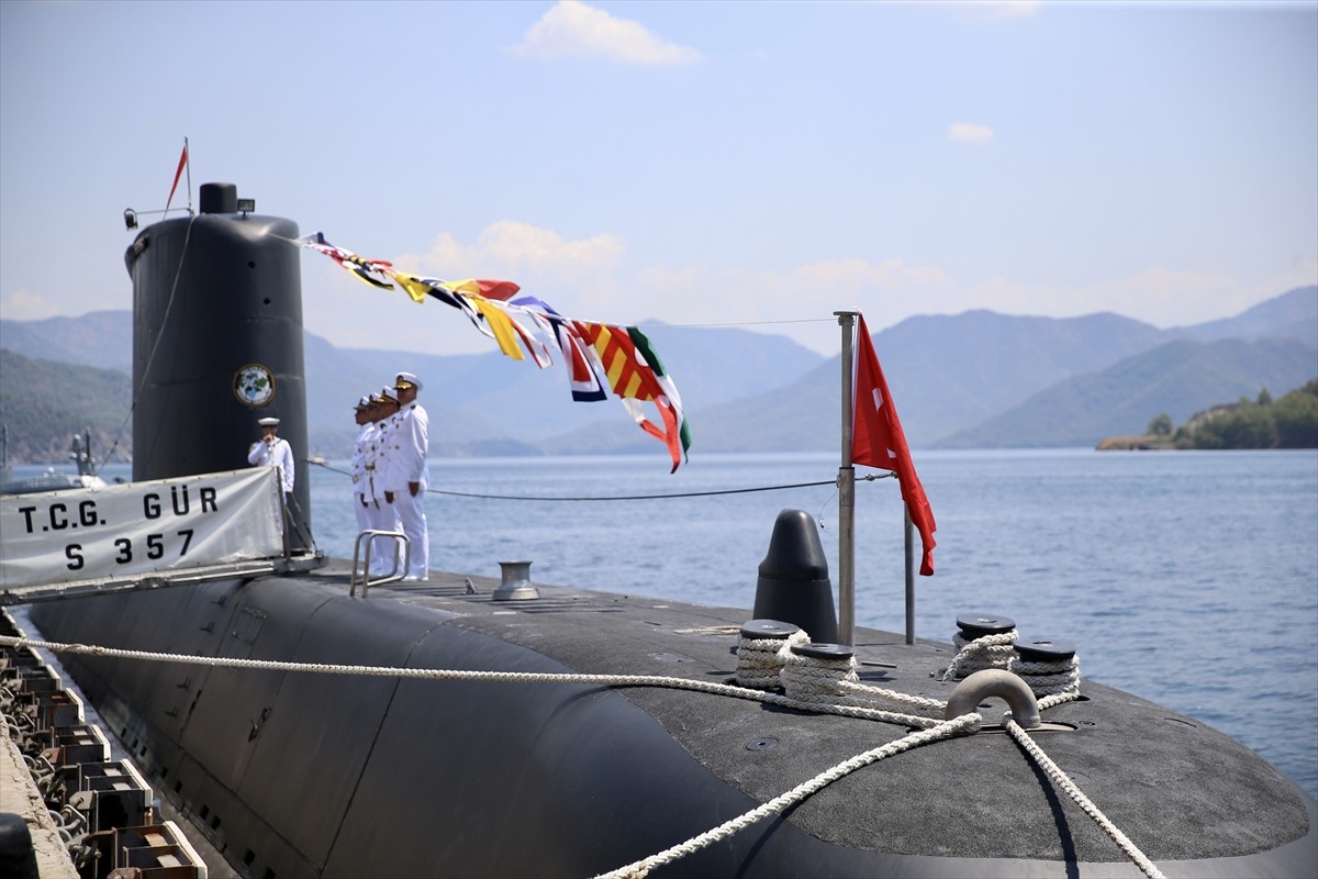 Deniz Kuvvetleri Komutanı Oramiral Ercüment Tatlıoğlu, Muğla'nın Marmaris ilçesindeki Aksaz Deniz...