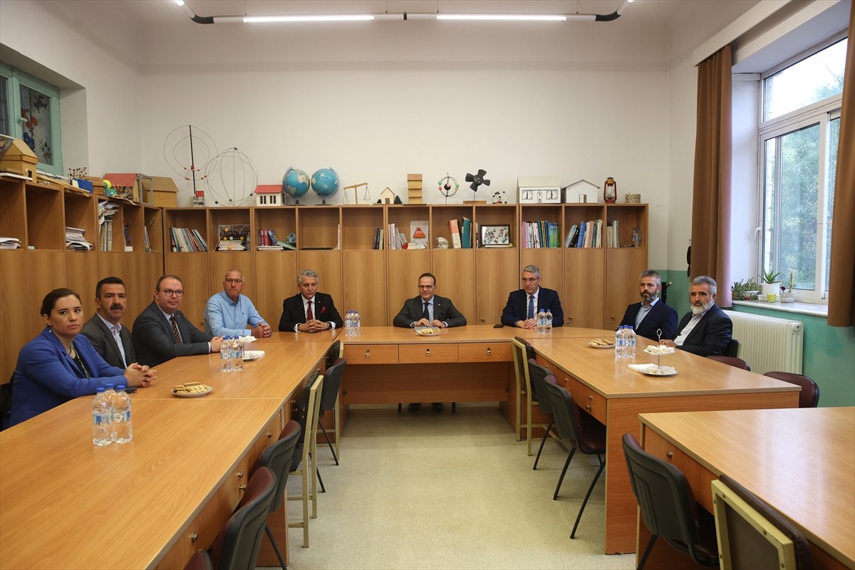 Dışişleri Bakan Yardımcısı ve Avrupa Birliği (AB) Başkanı Büyükelçi Mehmet Kemal Bozay, Dostluk...