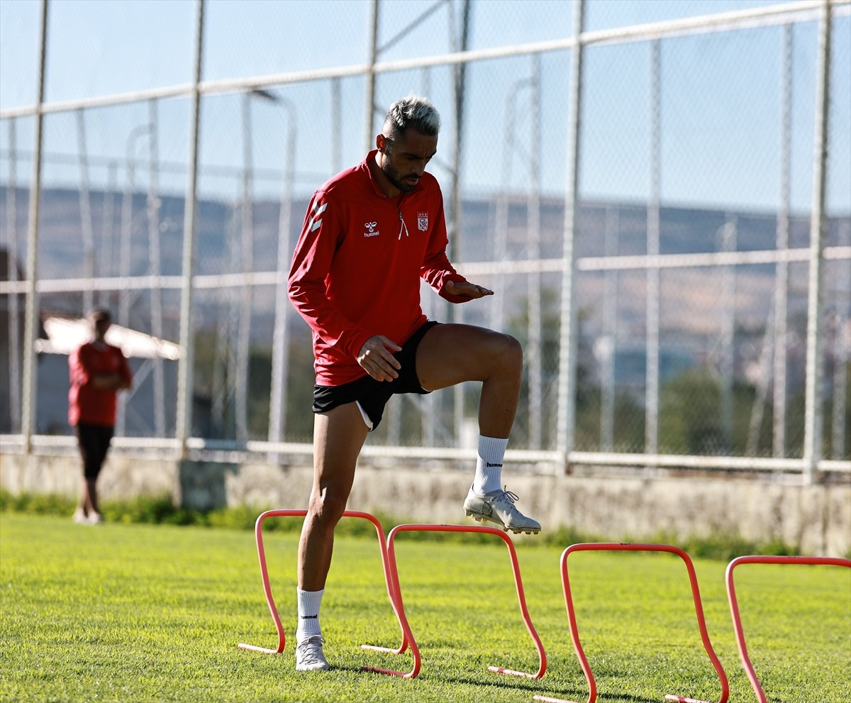 EMS Yapı Sivasspor, 2024-2025 sezonu hazırlıklarının üçüncü etap çalışmalarını...