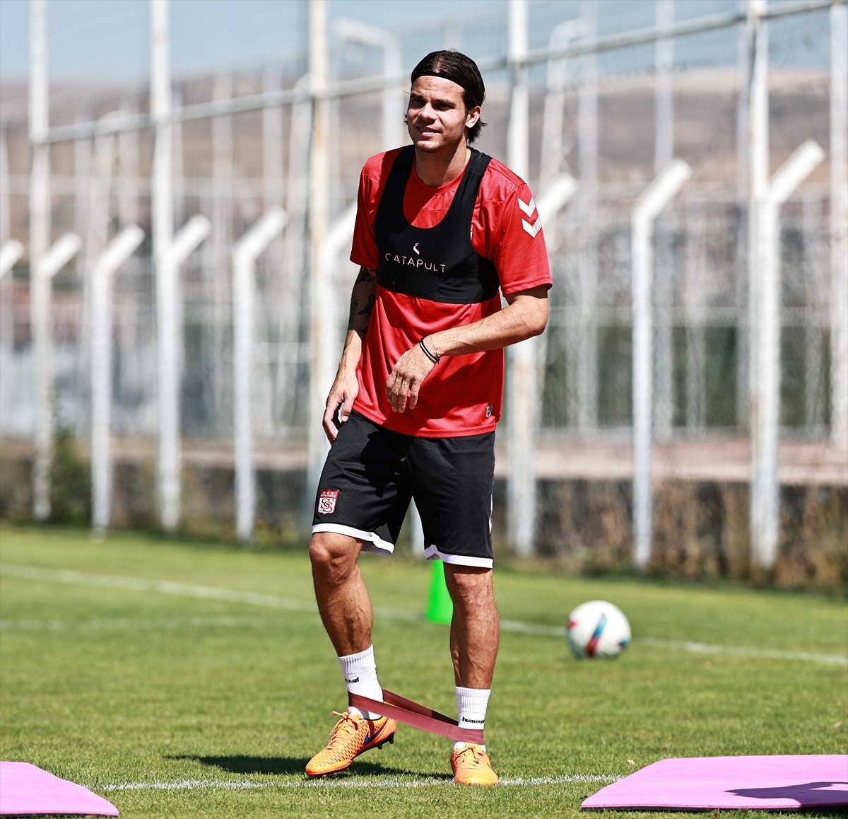 EMS Yapı Sivasspor, 2024-2025 sezonu hazırlıklarının üçüncü etap çalışmalarını teknik direktör...