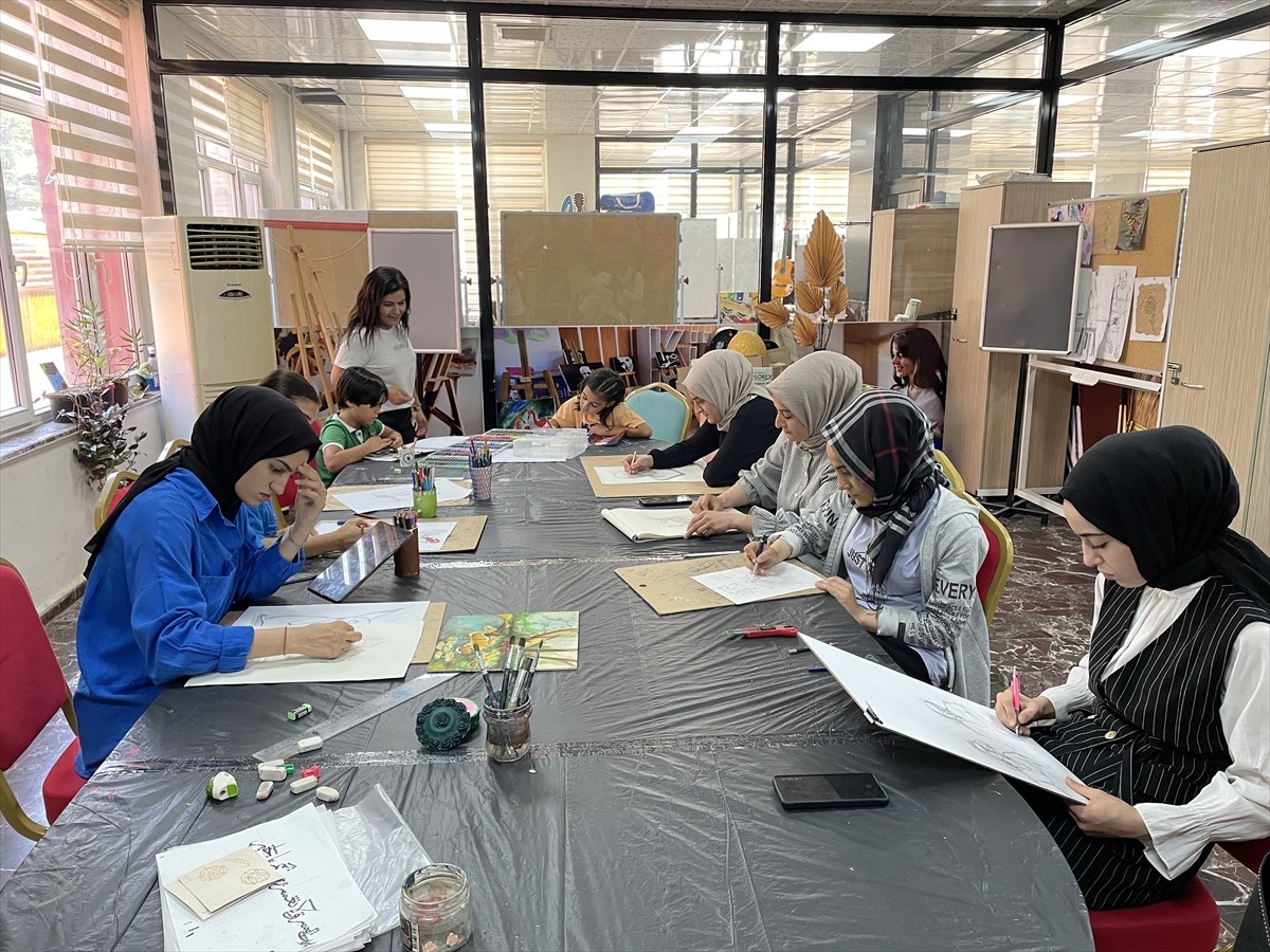 Gençlik ve Spor Bakanlığının bu yıl ilk kez hayata geçirdiği "Gençlik Yaz Okulları" kapsamında...