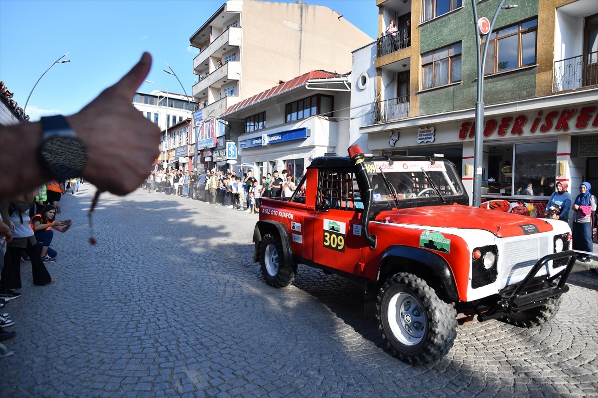 Giresun'un Şebinkarahisar ilçesinde 2024 PETLAS Türkiye Offroad Şampiyonası'nın 3. ayağı için...