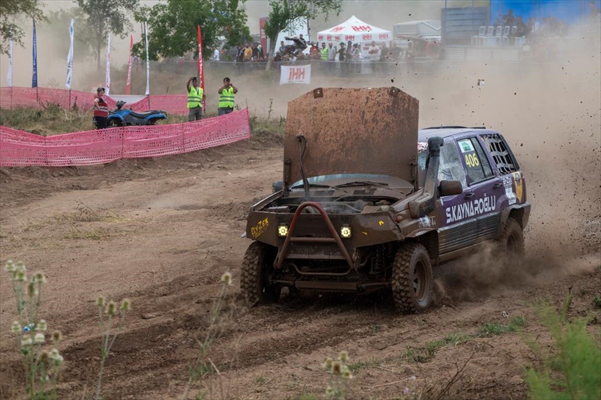 Giresun'un Şebinkarahisar ilçesinde, "2024 Petlas Türkiye Off-Road" şampiyonası 3. ayak yarışı...