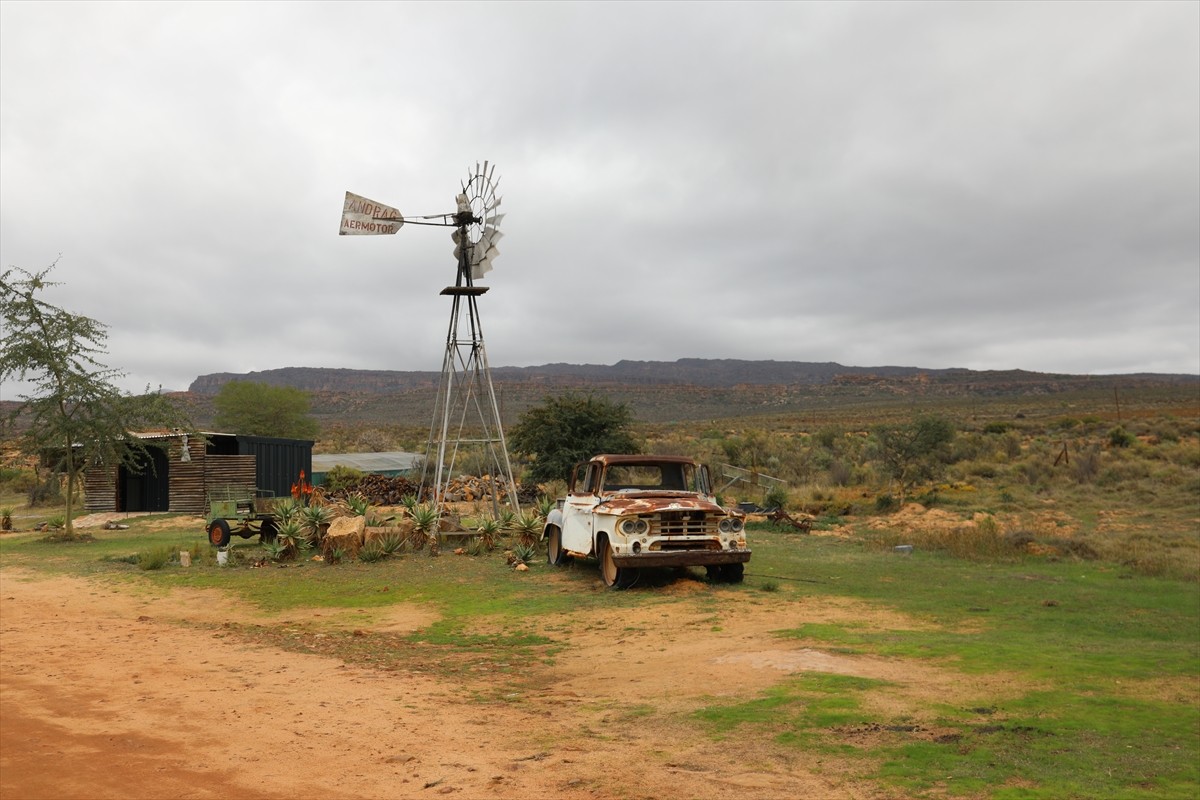 Güney Afrika Cumhuriyeti'nin güneybatısından başlayıp, Atlas Okyanusu sahilleri boyunca Namib...
