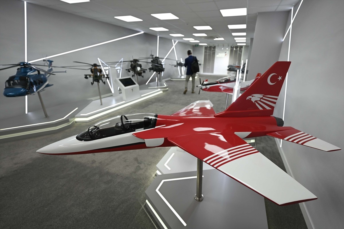 Havacılık, savunma ve uzay sanayisinin dünyadaki en prestijli etkinliklerinden "Farnborough...