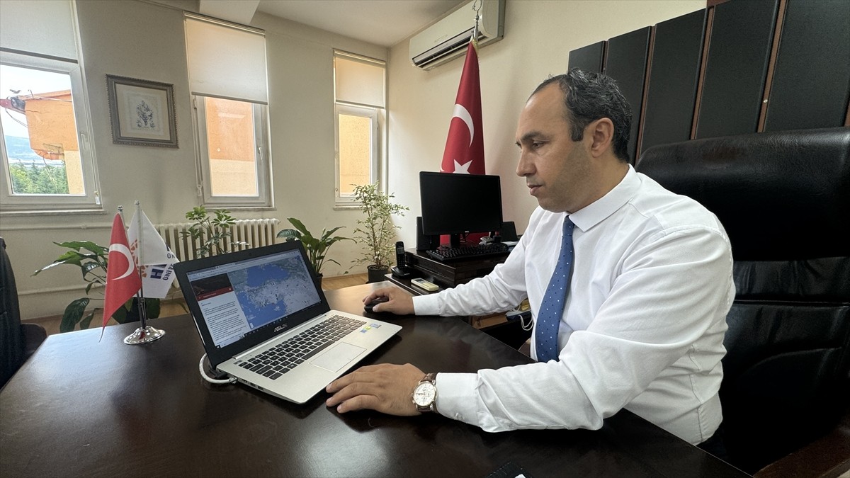 Hitit Üniversitesi'nin arkeoloji, antropoloji ve sanat tarihi bölümlerinden akademisyenler...