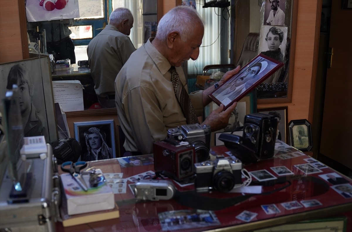 Irak’ın Süleymaniye kentinde yaşayan 84 yaşındaki Muhammed Emin Kadir, ilerleyen yaşına rağmen...