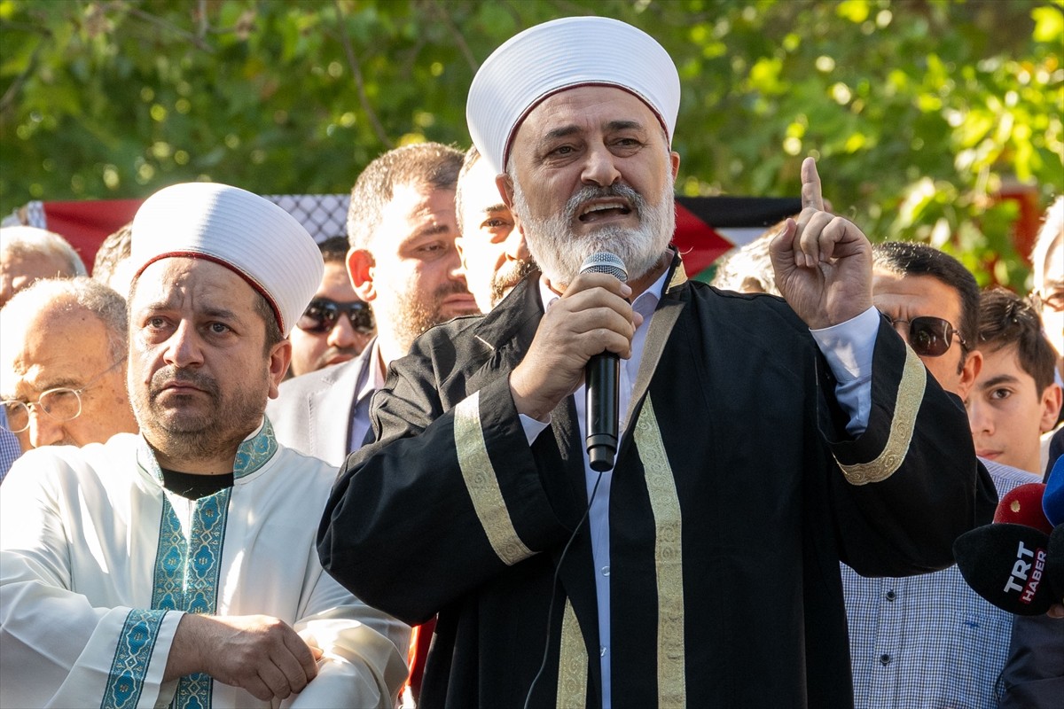 İran'ın başkenti Tahran'da suikasta uğrayan Hamas Siyasi Büro Başkanı İsmail Heniyye için...