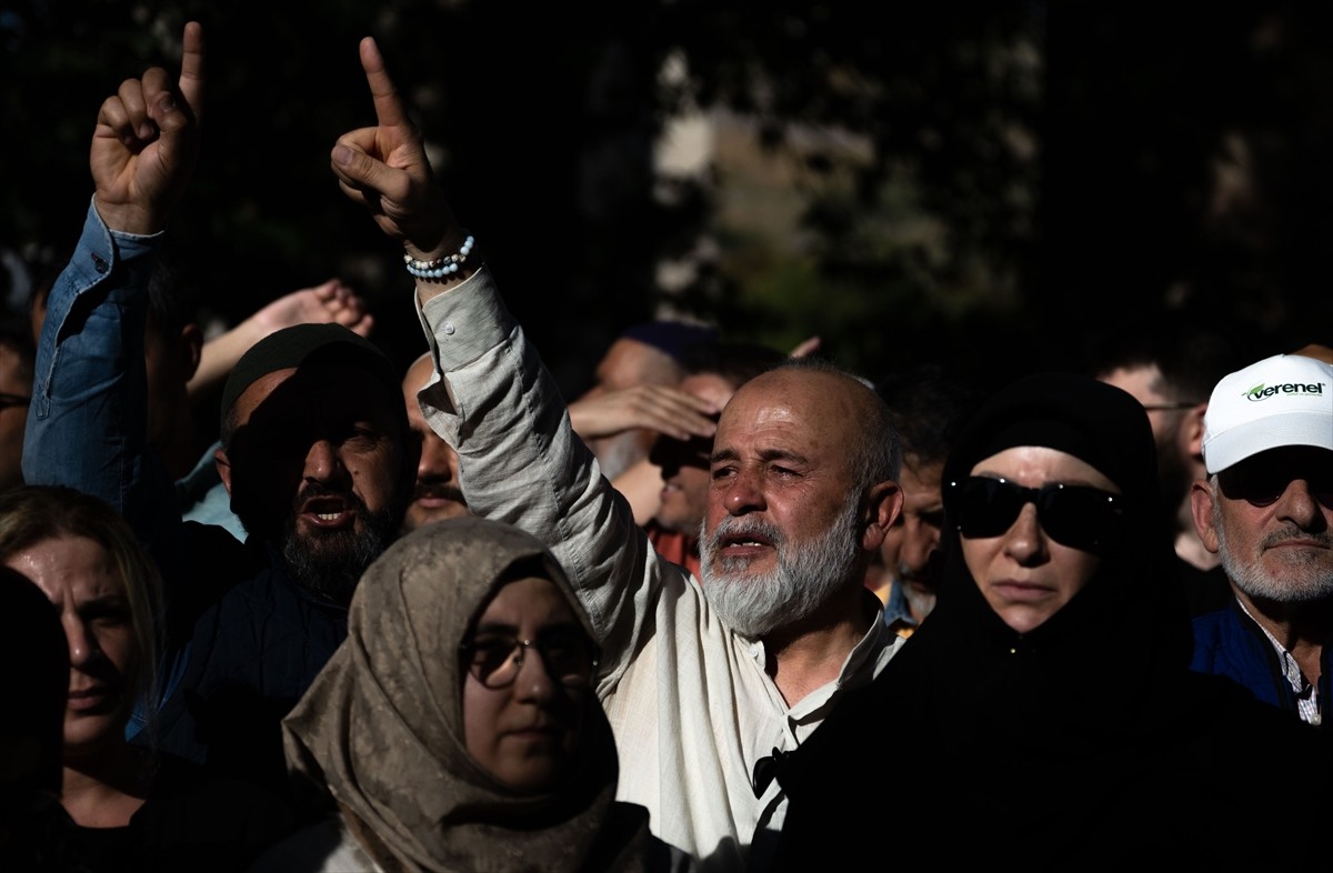 İran'ın başkenti Tahran'da suikasta uğrayan Hamas Siyasi Büro Başkanı İsmail Heniyye için...