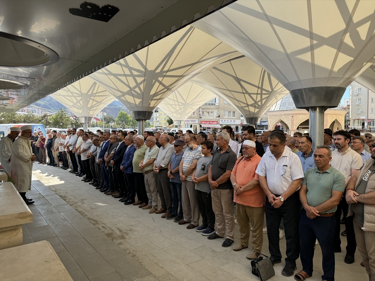  İran'ın başkenti Tahran'da suikasta uğrayan Hamas Siyasi Büro Başkanı İsmail Heniyye için...