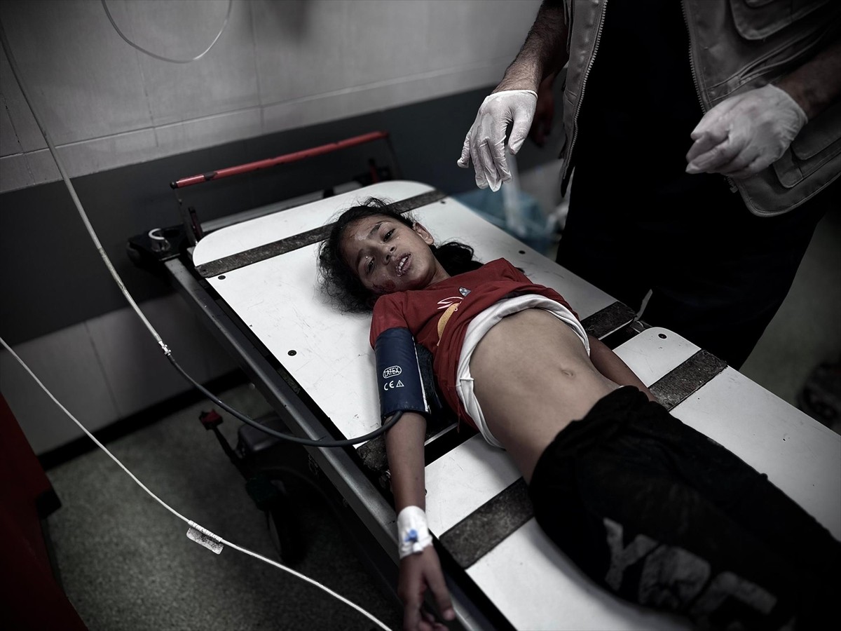 İsrail'in abluka altındaki Gazze Şeridi'ne yönelik saldırıları 290 gündür aralıksız devam ediyor....