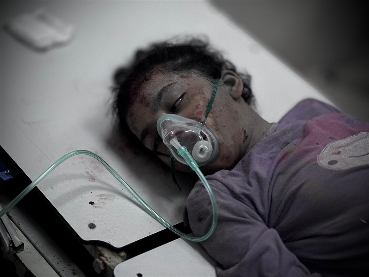 İsrail'in abluka altındaki Gazze Şeridi'ne yönelik saldırıları 290 gündür aralıksız devam ediyor....