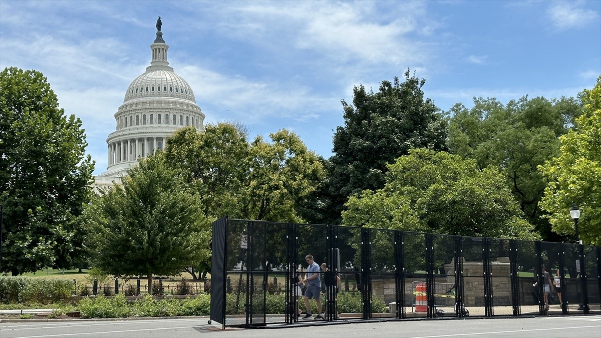 İsrail Başbakanı Binyamin Netanyahu'yu yarınki ortak oturumda ağırlamaya hazırlanan ABD Kongre...