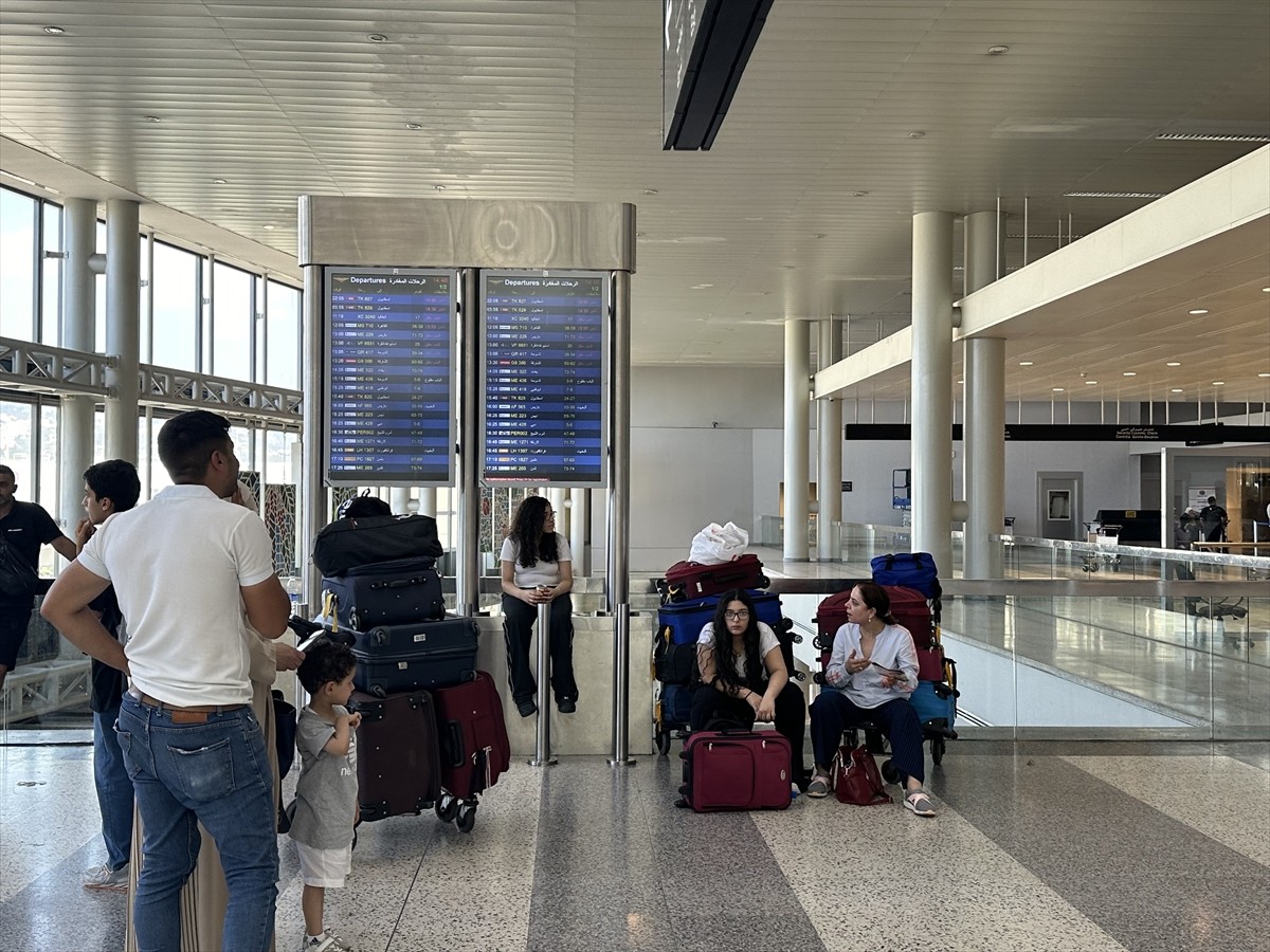 İsrail ordusunun Lübnan'a yönelik olası saldırı tehdidi nedeniyle Beyrut Refik Hariri Uluslararası...