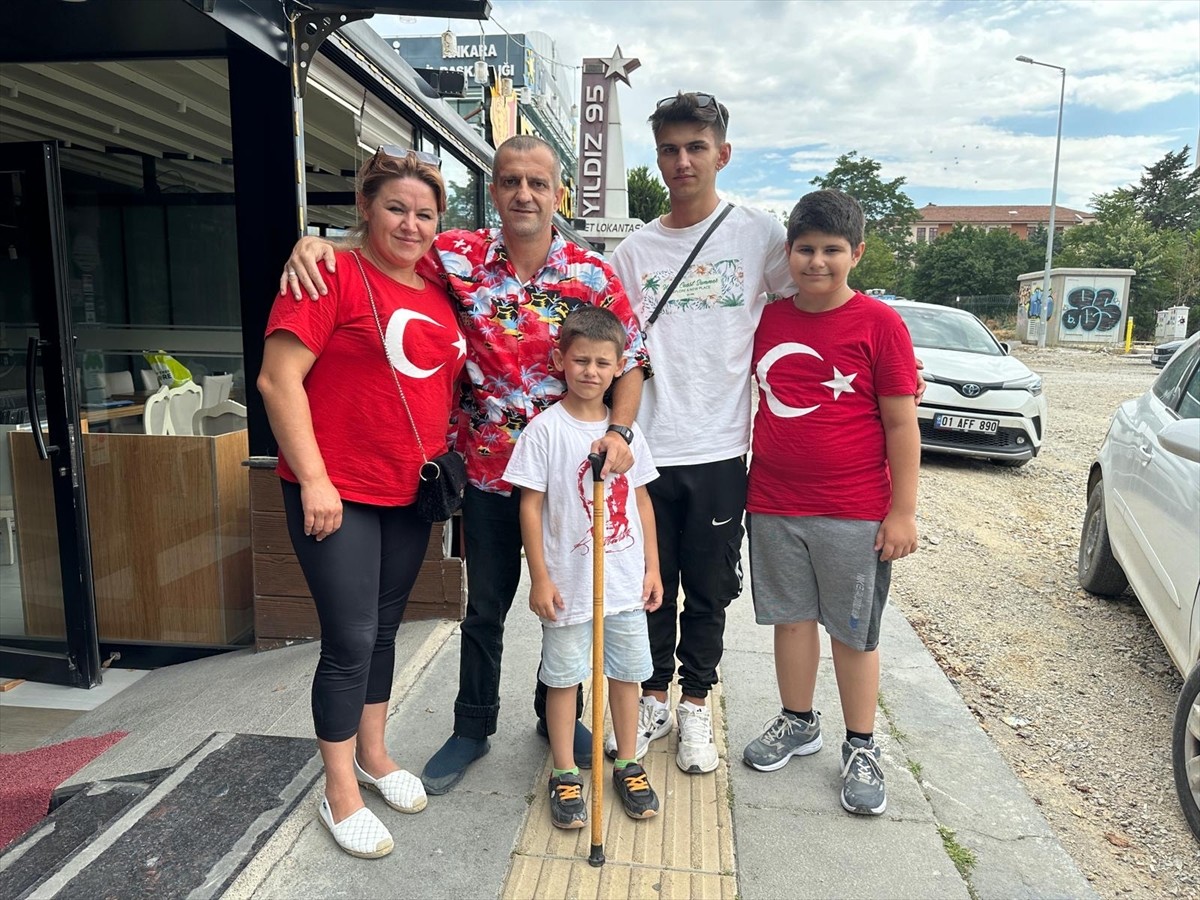 İzmir'de vatani görevini yaptığı sırada rahatsızlanan bir süre hastanede tedavi gördükten sonra...