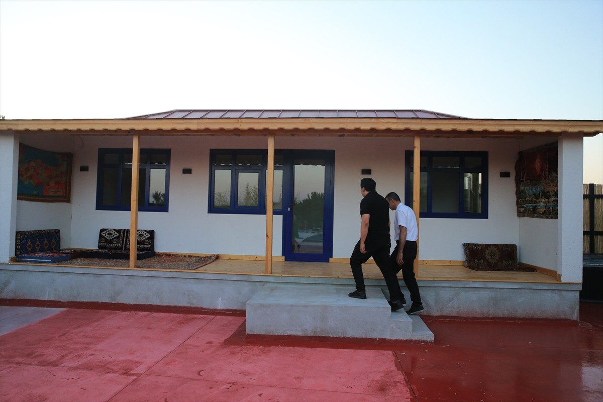 Kırşehir'de iş insanı Ercan Malkoç tarafından yaklaşık 10 dönümlük alanda oluşturulan "Neşet Ertaş...