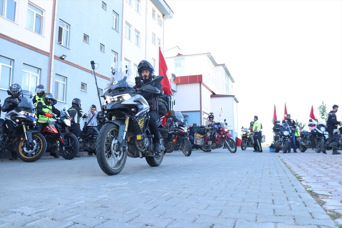 Kurtuluş Savaşı'nda İstanbul ve Rusya'dan deniz yoluyla İnebolu Limanı'na gelen cephanelerin...