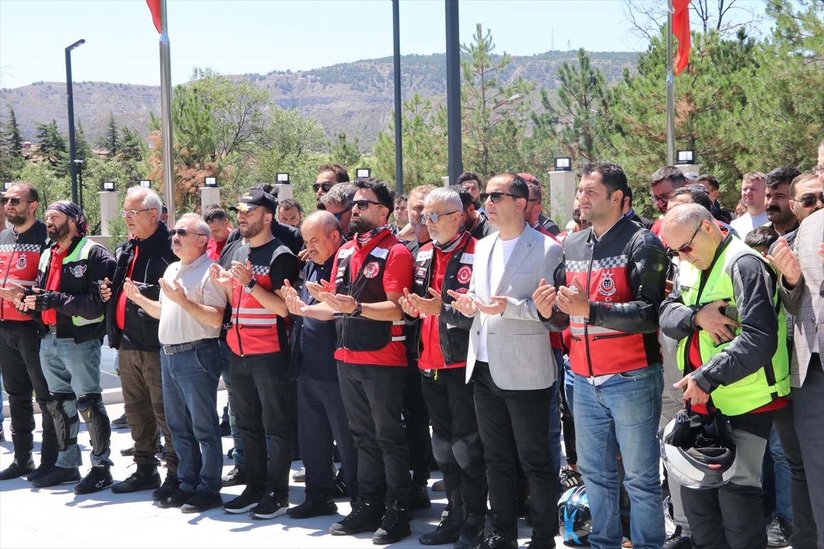 Kurtuluş Savaşı'nda, İstanbul ve Rusya'dan deniz yoluyla İnebolu Limanı'na gelen cephanelerin...