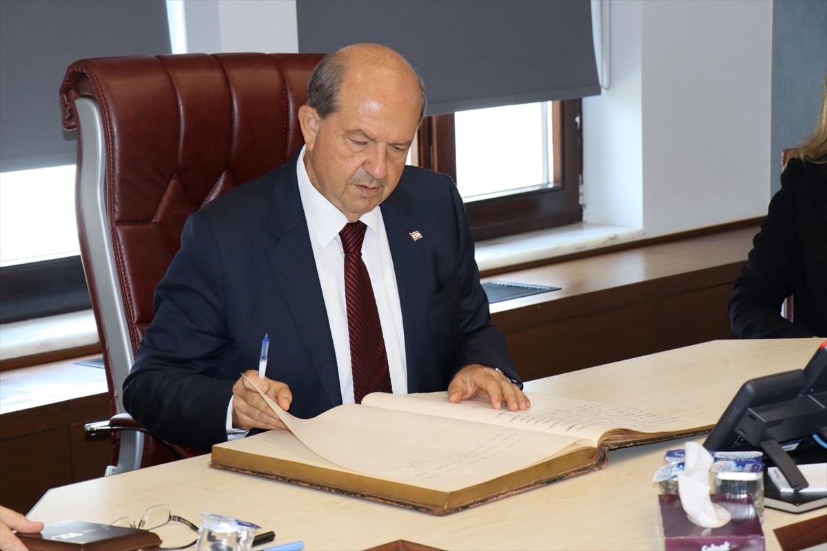 Kuzey Kıbrıs Türk Cumhuriyeti (KKTC) Cumhurbaşkanı Ersin Tatar(sağda), Darphane ve Damga Matbaası...