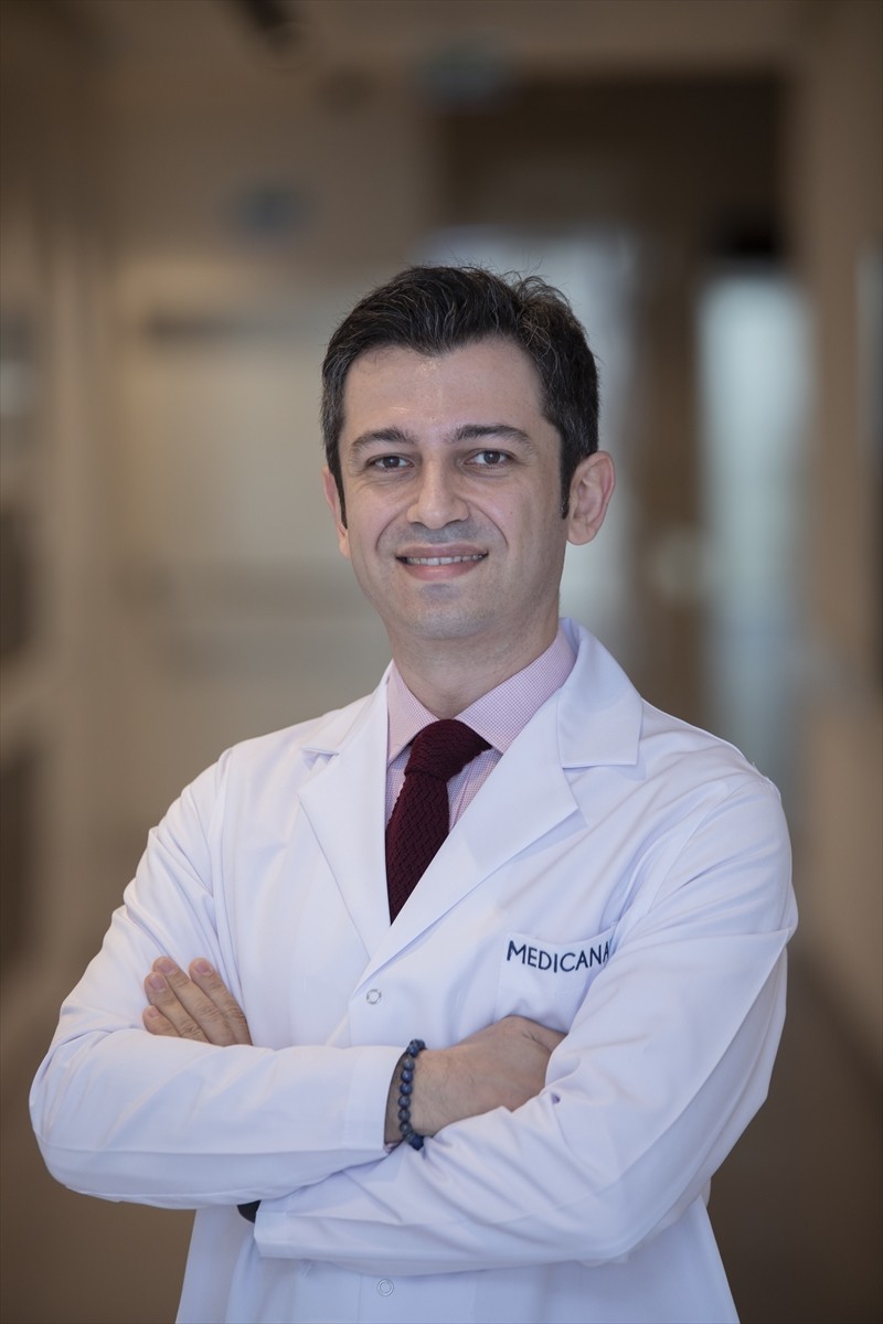 Medicana Ataşehir Hastanesi Kardiyoloji Uzmanı Doç. Dr. Mustafa Adem Tatlısu, açıklamalarda...