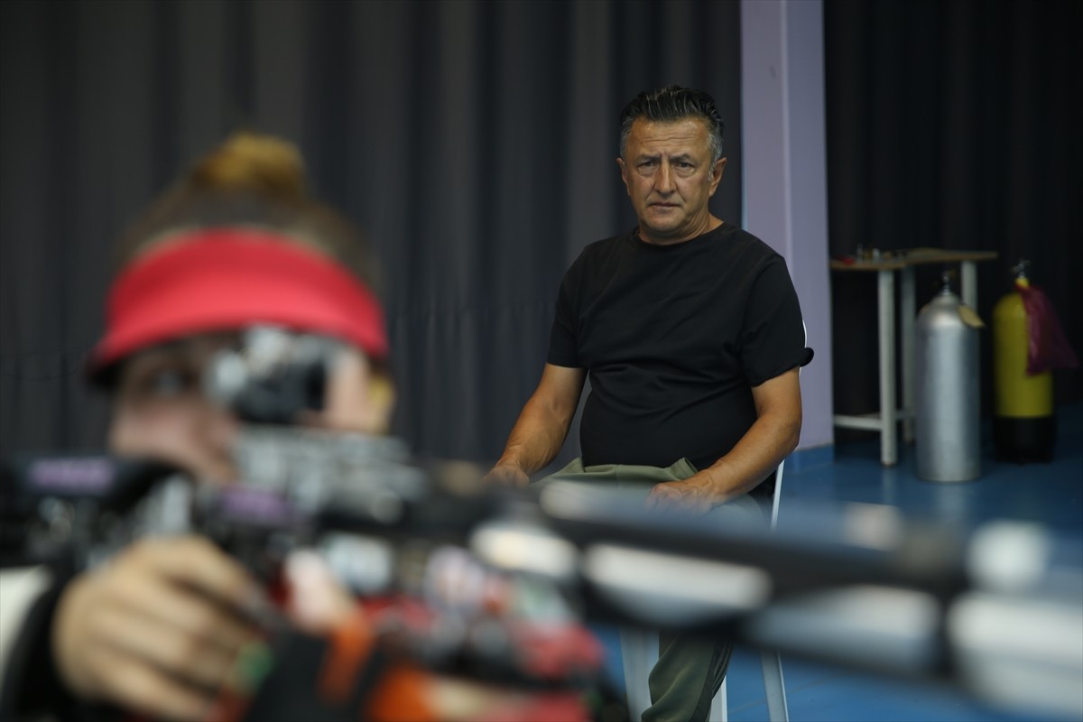 Milli paralimpik atıcı Çağla Baş, Paris 2024 Paralimpik Oyunları'ndan madalyayla dönmeyi...