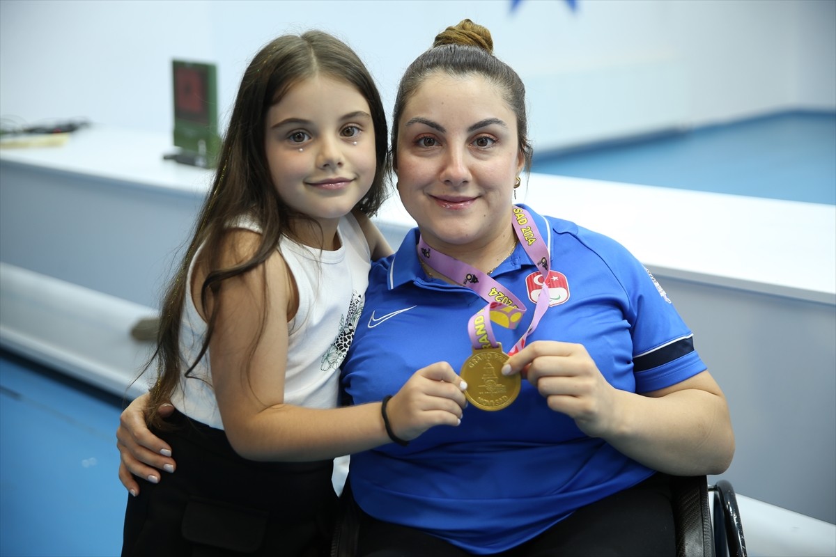 Milli paralimpik atıcı Çağla Baş, Paris 2024 Paralimpik Oyunları'ndan madalyayla dönmeyi...