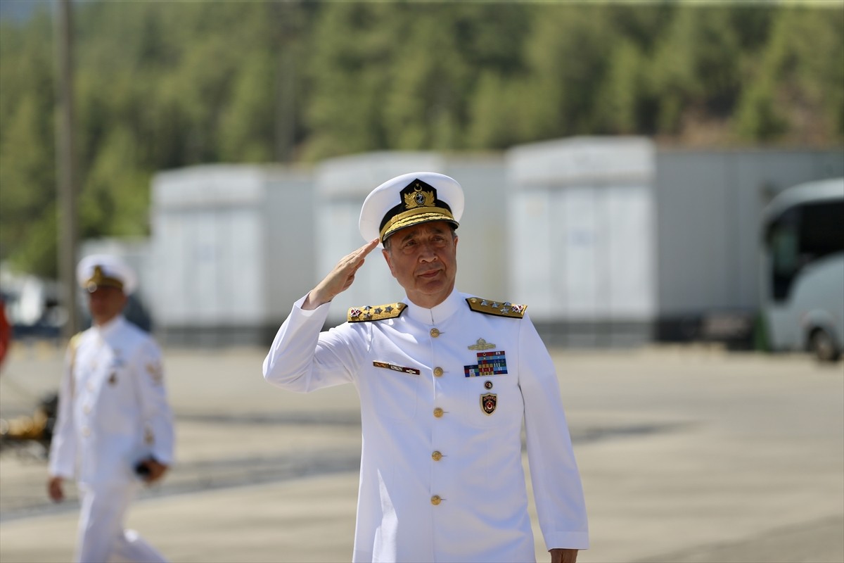 Muğla'nın Marmaris ilçesindeki Aksaz Deniz Üssü'nde, TCG Kuşadası ve TCG Kumkale gemilerinin Katar...