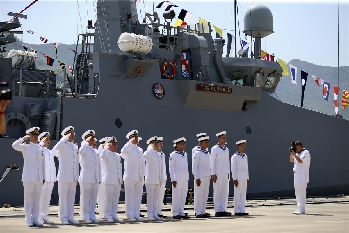 Muğla'nın Marmaris ilçesindeki Aksaz Deniz Üssü'nde, TCG Kuşadası ve TCG Kumkale gemilerinin Katar...