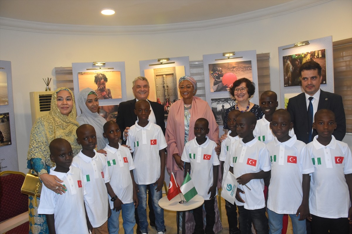 Nijerya Devlet Başkanı Bola Ahmed Tinubu'nun eşi Oluremi Tinubu, Nijerya'nın başkenti Abuja'daki...