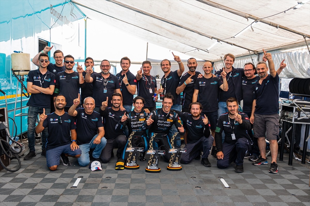 Otomobil sporlarında Berkay Besler-Gabriele Piana ikilisi, Almanya'da düzenlenen GT4 Avrupa Serisi...