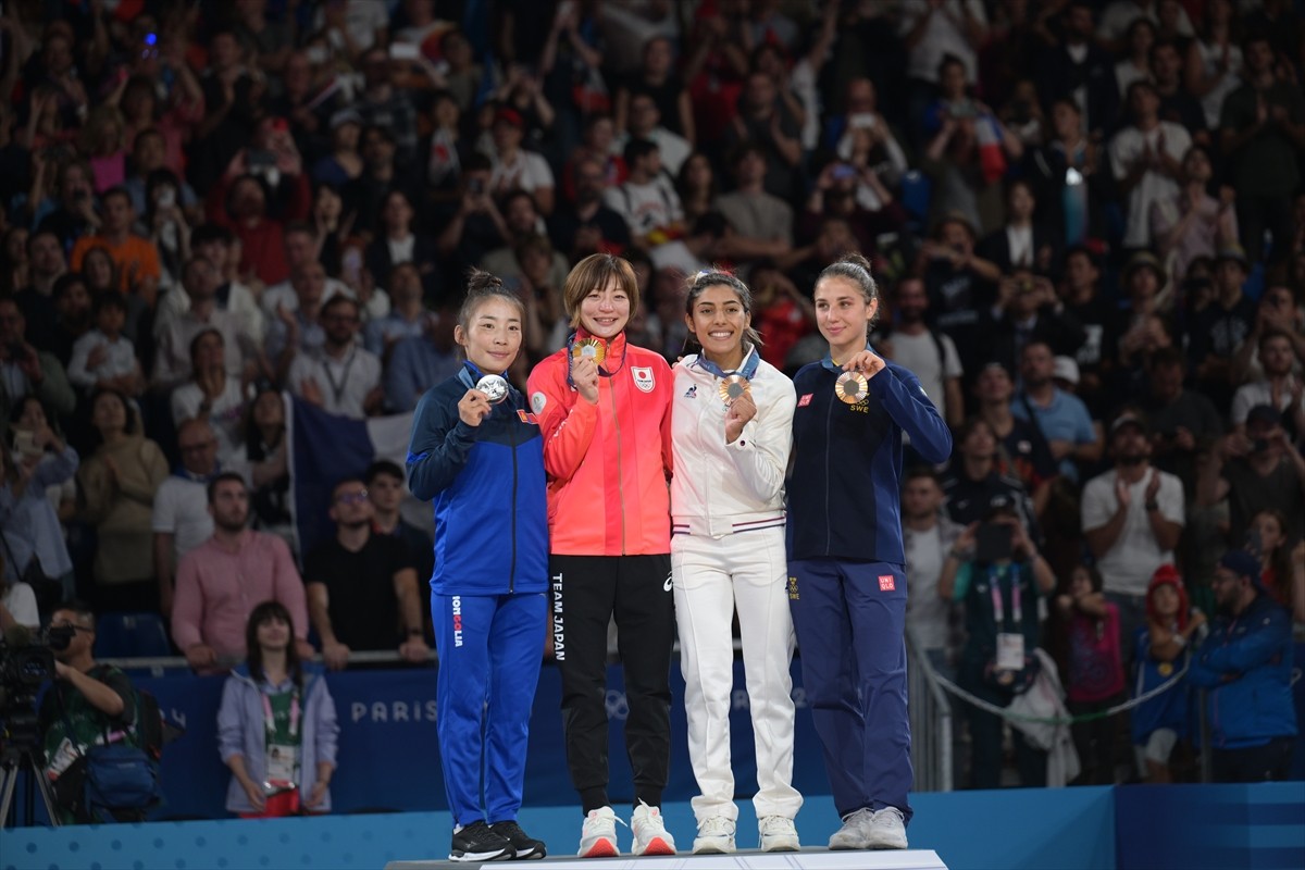Paris 2024 Olimpiyat Oyunları'da ilk gününde yapılan judo müsabakalarında kadınlar 48 kiloda Japon...