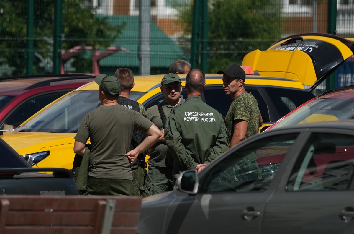 Rusya’nın başkenti Moskova’da park halindeki otomobilde meydana gelen patlamada bir Rus askeri...