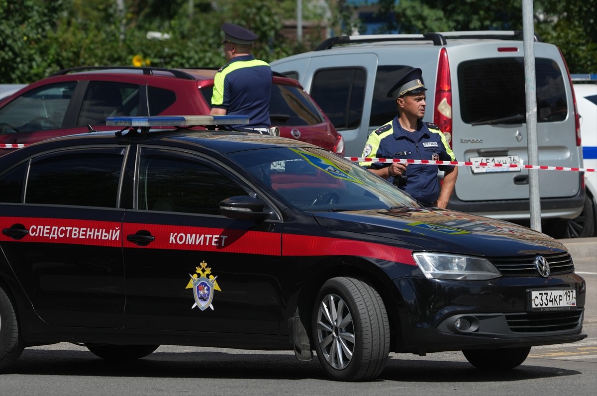 Rusya’nın başkenti Moskova’da park halindeki otomobilde meydana gelen patlamada bir Rus askeri...