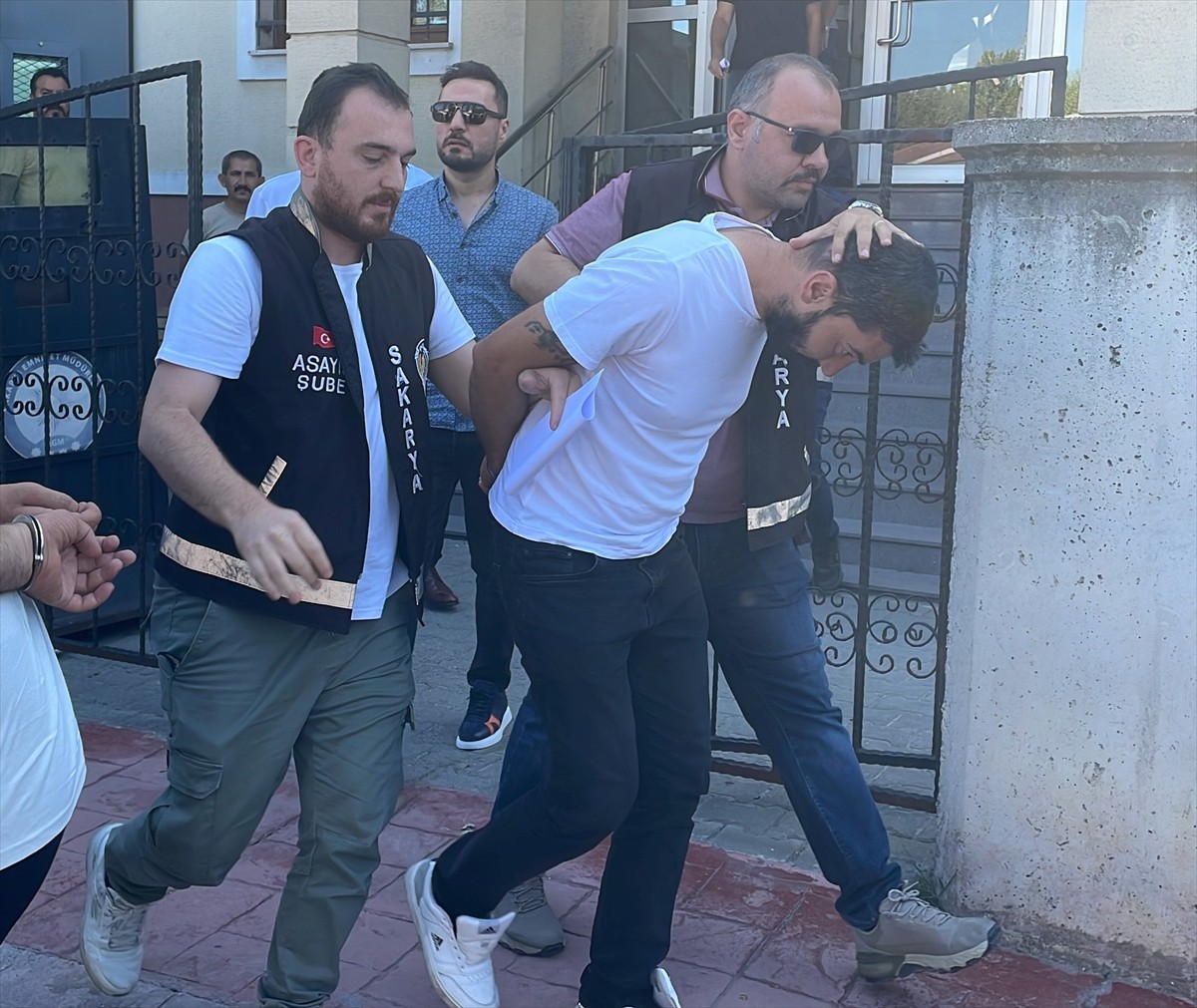 Sakarya'da eski Ferizli Belediye Başkanı Ahmet Soğuk'un uğradığı silahlı saldırıda yaşamını...