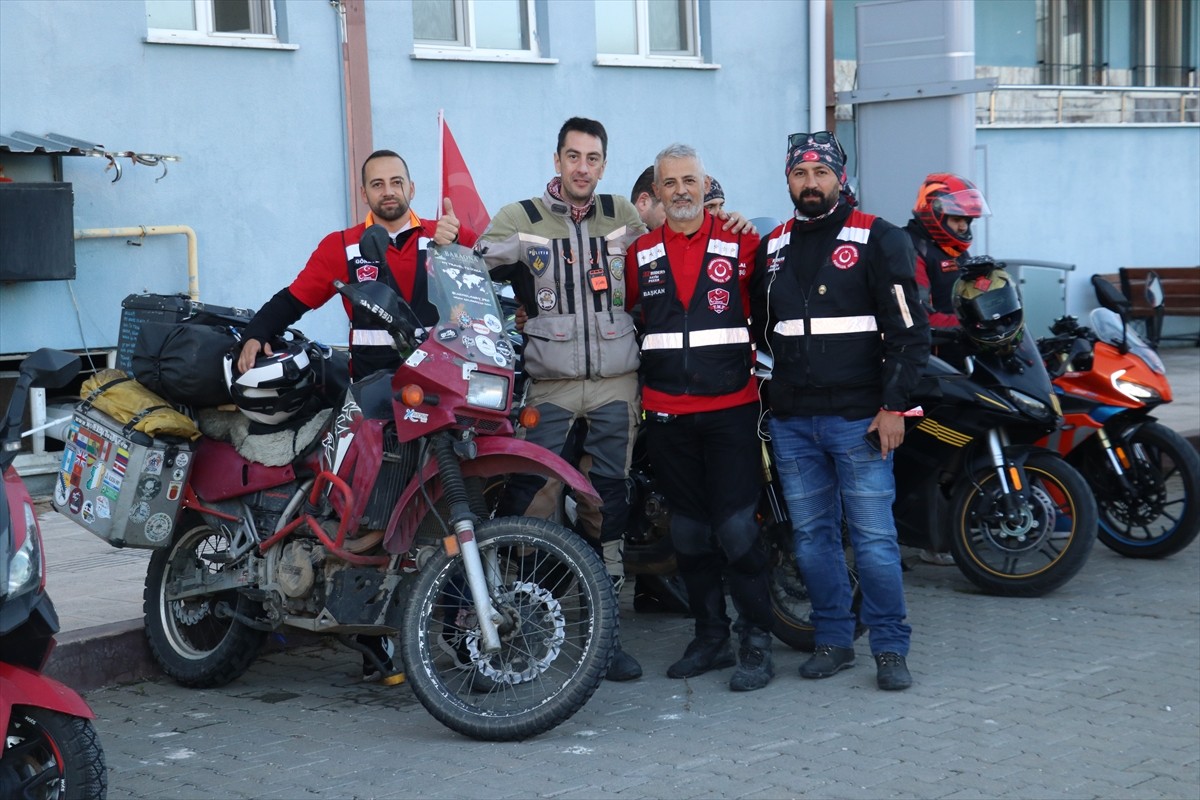 Şilili motosikletçi Luis La Rıvera Renteria, Kurtuluş Savaşı'nda deniz yoluyla İnebolu Limanı'na...