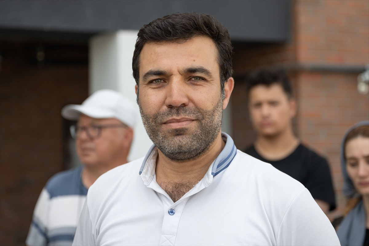 Sincan'a bağlı Saraycık Mahallesi'nde 5 gündür süregelen su kesintisi mahalle sakinlerini mağdur...